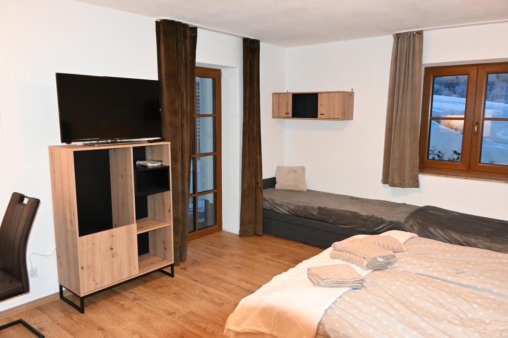 Nicky Apartments And Studios Нідерау Екстер'єр фото