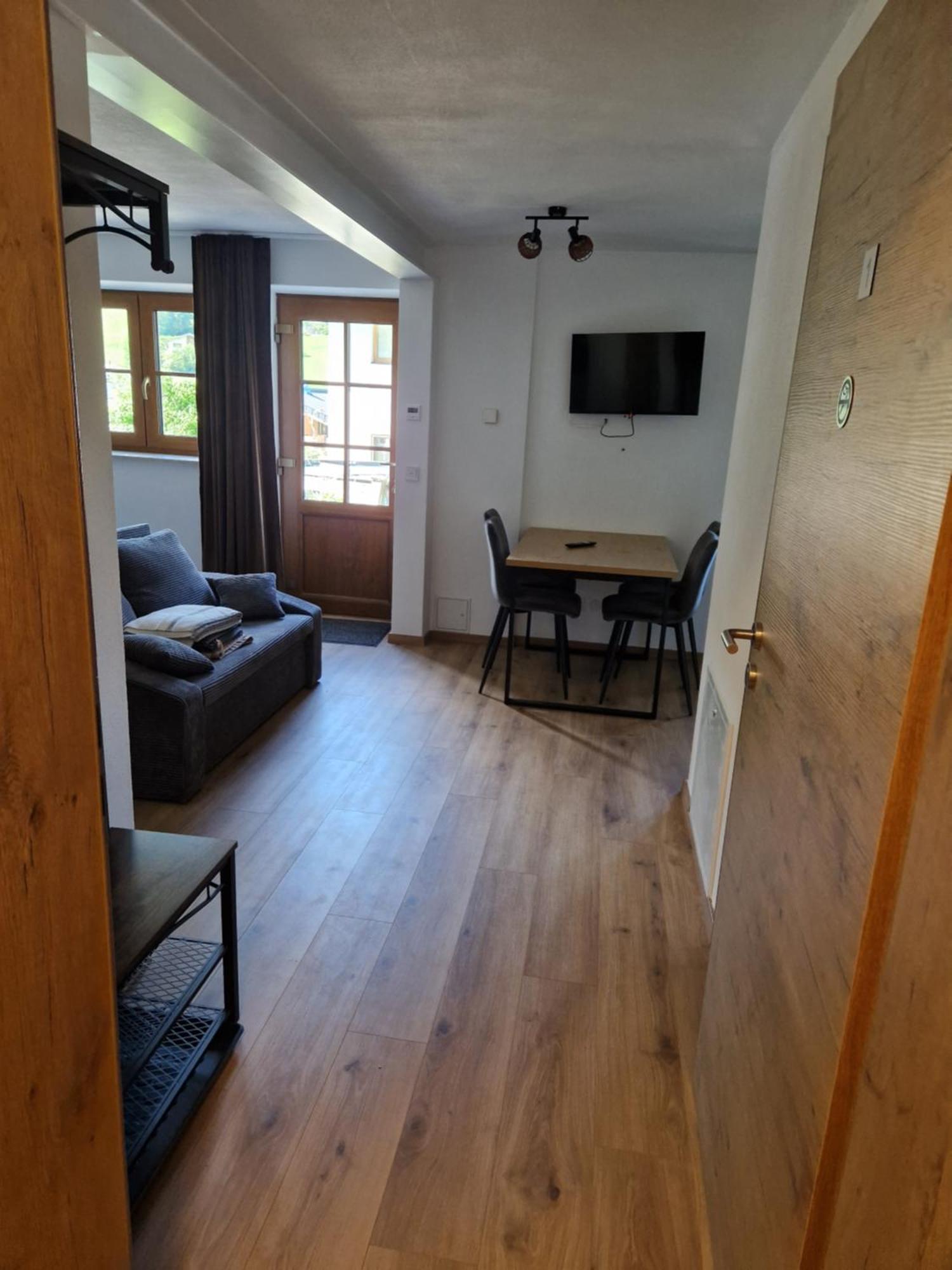 Nicky Apartments And Studios Нідерау Екстер'єр фото